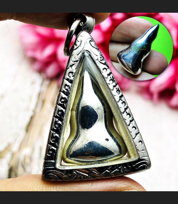 THAI AMULET LEKLAI BUDDHA METAL CHARM GODDESS ANGEL SILVERY WHITE LP HUAN 0039