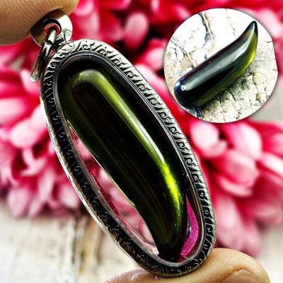 Leklai Naga Eye Gems Cave Stone Green Claw Fang Crystal Somporn Thai Amulet 0057