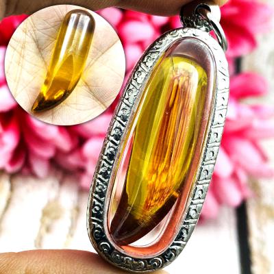 Leklai Kaew Naga Eye Healing Stone Gambling Yellow Crystal Fang Thai Amulet 0058