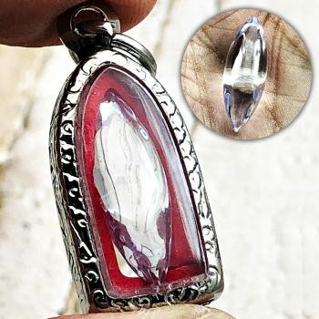 Naga Eye Stone Leklai Claw Magic Pendant Protection Lucky White Thai Amulet 0063