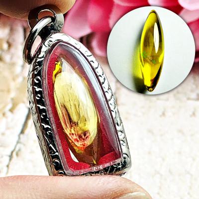 Crystal Healing Stone Energy Naga Eye Leklai Claw Yellow Quartz Thai Amulet 0144