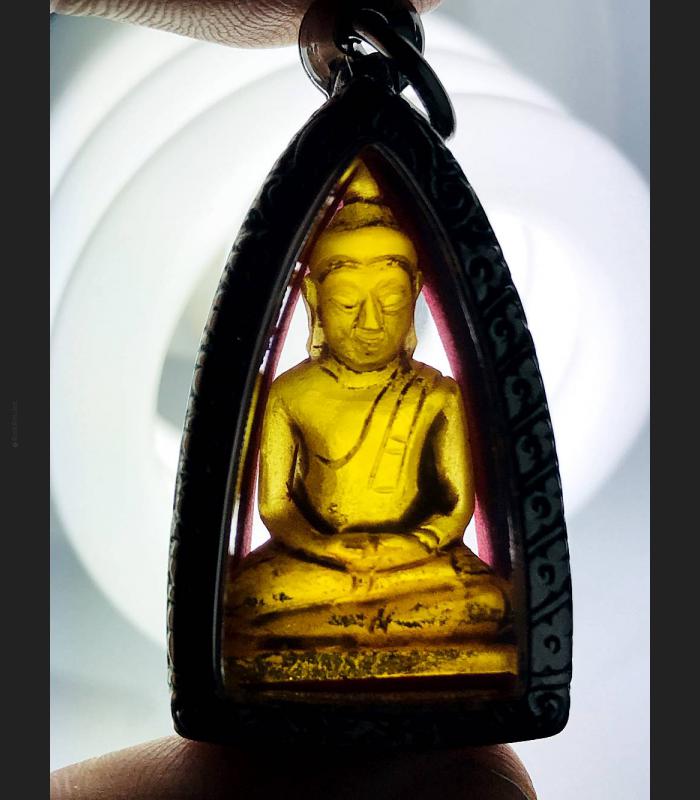 Leklai Naga Eye Healing Stone Buddha Yellow Lucky Gambling Win Thai Amulet #1822