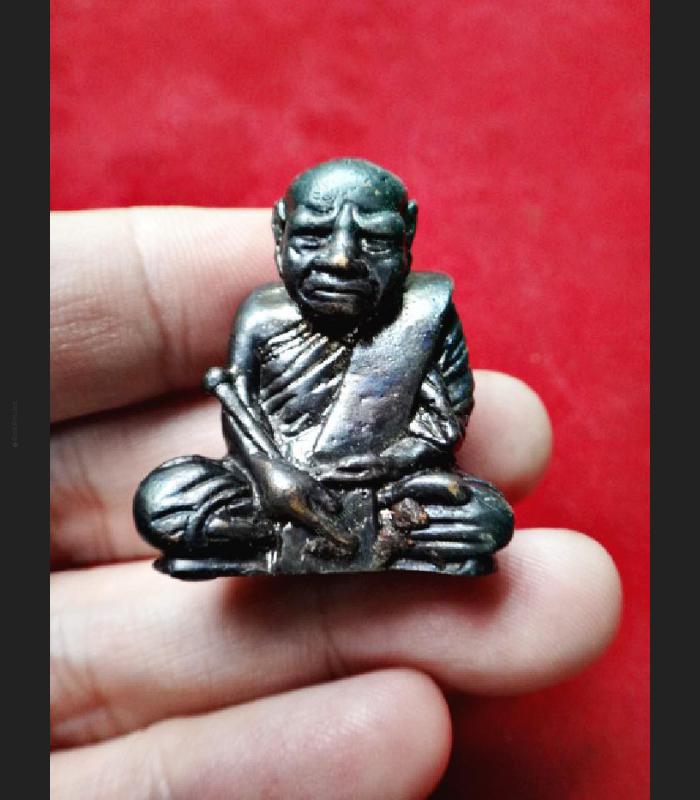 THAI AMULET MONK TOK RAJA KRON WAT BANGSEK BRONZE MINIATURE LP DUM