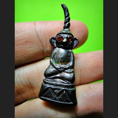 Ngang Ngung Red Eye Money Charm Love Lp Key Bronze Miniature Thai Amulet #9046