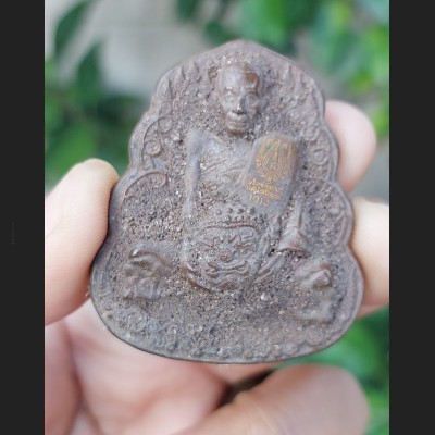 REAL THAI AMULET TALISMAN OLD CLAY MOLD FIRE MEDAL COIN HERMIT HEAD LP KALONG