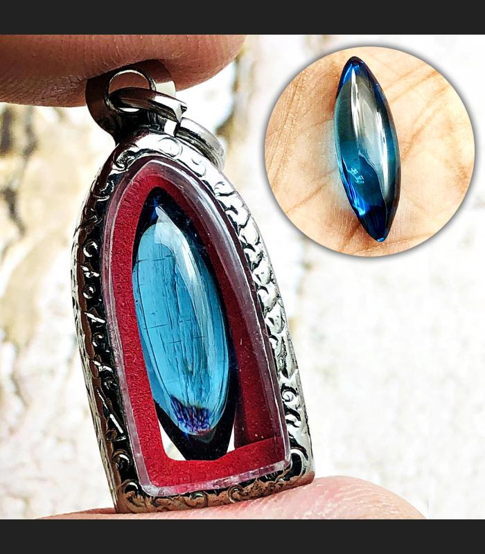 Crystal Prevent safty Stone Healing Naga Eye Leklai Claw Blue Thai Amulet #5354