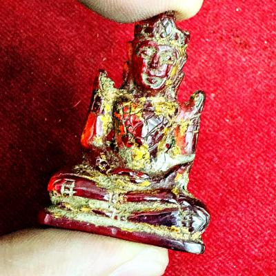 LEKLAI NAGA EYE BUDDHA MINIATURE STATUE QUARTZ CRYSTAL STONE AMULET RED OLD