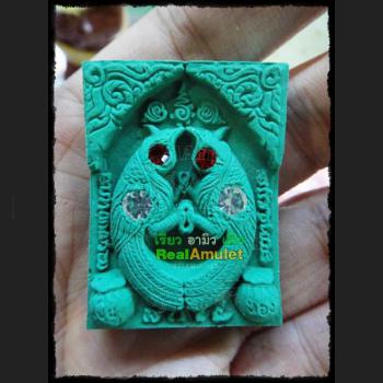 SALIKA PAIR BIRDS CHARMING LOVE NEGOTIATE FORTUNE THAI AMULET LP GOY 2 TAKUD BE2556 GREEN GEMS