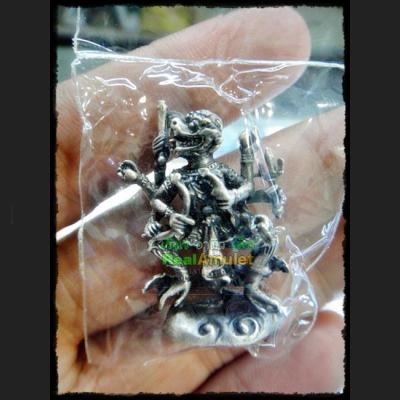 HANUMAN MINIATURE ARMED MONKEY 8HAND VICTORY RID ENEMY RICH MONEY THAI AMULET LP KEY BE2554 ALLOY