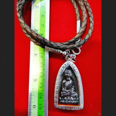 THAI AMULET PROTECTION PREVENT HAPPINESS RICH WEALTH KLOY MONK TUAD BLACK