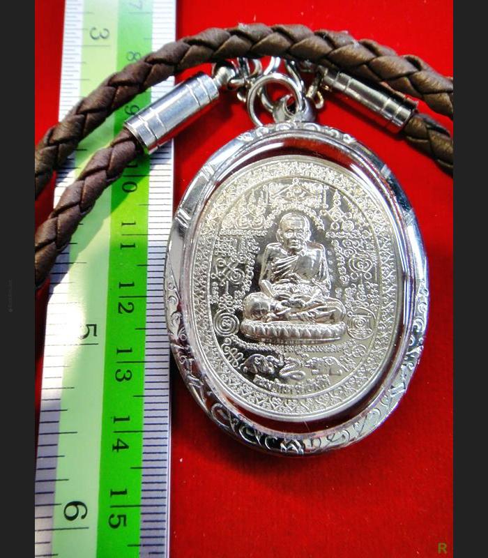 THAI AMULET MAHAYAN ALPHABET HAPPINESS RICH LUCKY WEALTH KLOY MEDAL ANPAKA