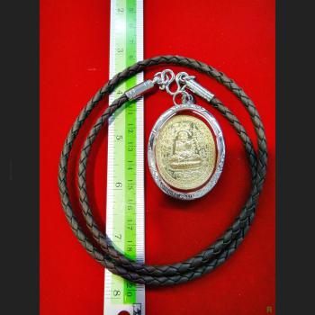 THAI AMULET MAHAYAN FULL ALPHABET HAPPINESS MONEY WEALTH KLOY MEDAL YELLOW