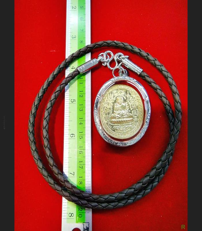 THAI AMULET MAHAYAN FULL ALPHABET HAPPINESS MONEY WEALTH KLOY MEDAL YELLOW