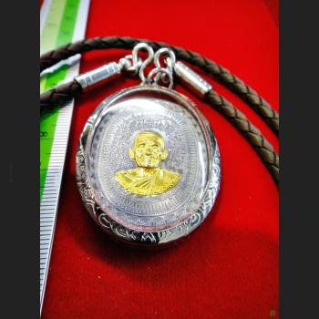 THAI AMULET MAHAYAN SUCCESSFUL MONEY WEALTH LP KLOY FOIL MEDAL GOLD COVER
