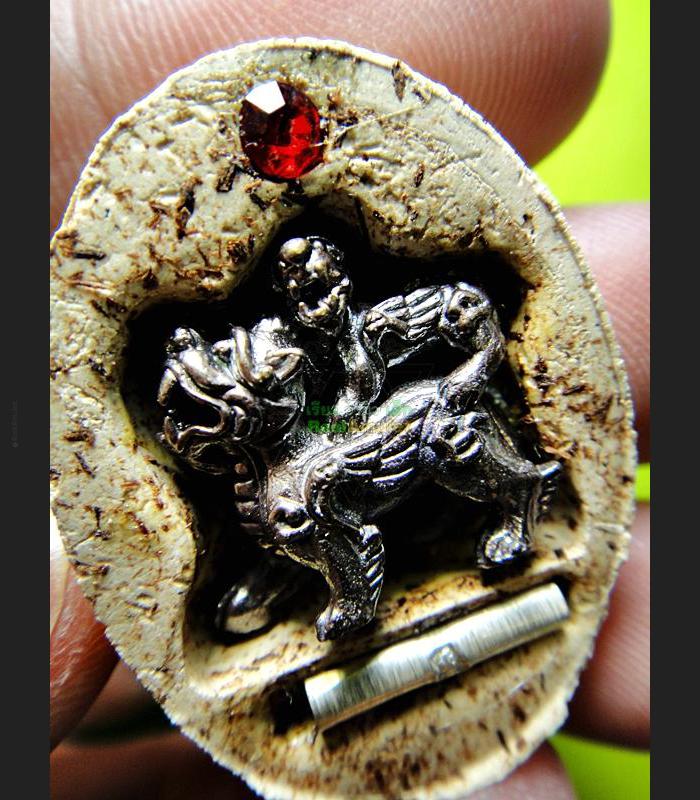 Gambling Lp Key ErGerFong Qilin Kylin Be2556 Survive Lotto Win Thai Amulet #6905