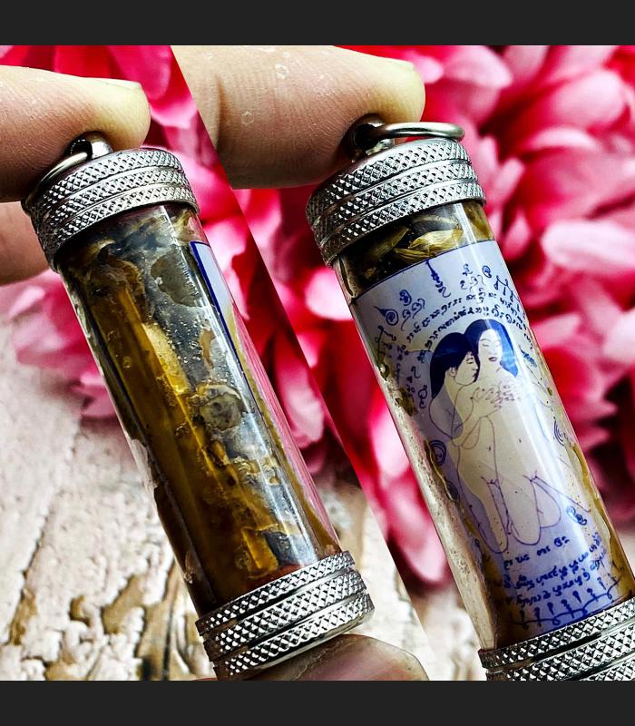 Lesbian Oil Charming Same Female Love Lust Attraction Lp Wanguy Thai Amulet 7675