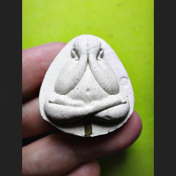 PIDTA JUMBO SEDTI YAI CLOSED EYE BUDDHA THAI AMULET LP KAMBU WAT KUDCHOMPU BE2554 WHITE 7750
