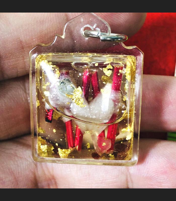 HUNPAYON PREVENT GUARDIAN RICH WEALTH THAI AMULET PORPAN LP YEN WHITE ROBE BE2536