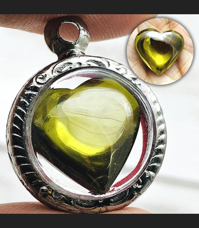 Leklai Naga Eye Protection Stone Heart Love Charm Lucky Green Thai Amulet #16209