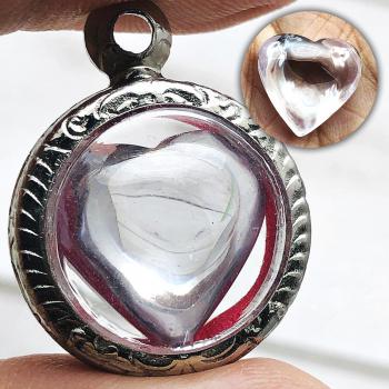 Leklai Naga Eye Protection Well Healing Stone Heart Luck Clear Thai Amulet 16213