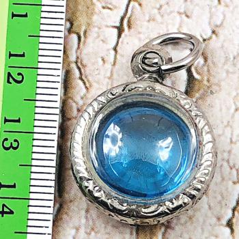 Naga Eye Leklai Crystal Healing Lucky Magic Stone Bottons Blue Thai Amulet 16214