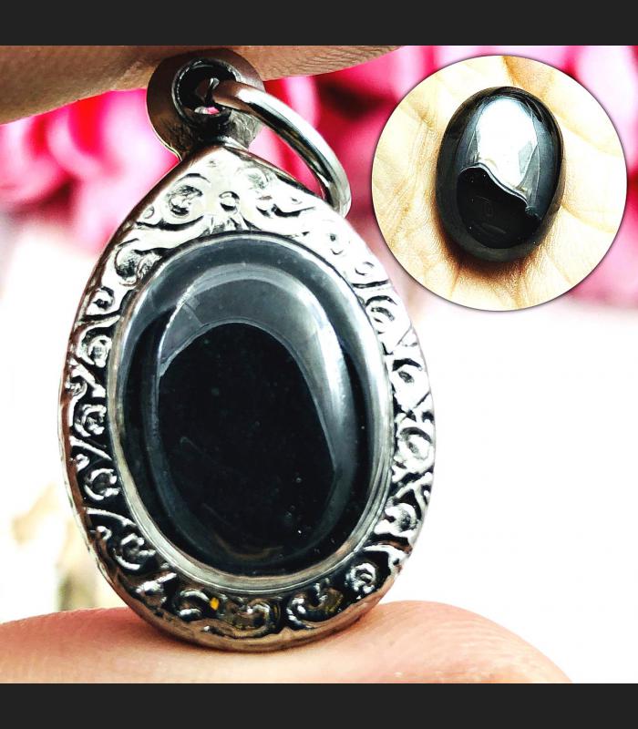 Naga Eye Leklai Lucky Stone Pendant Wealth Charm Black Oval Thai Amulet 16508