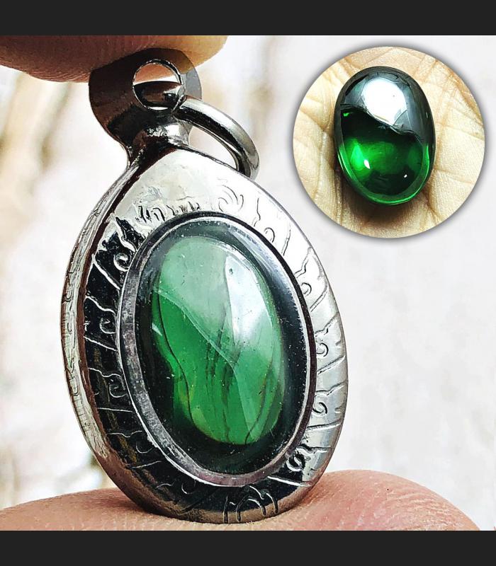 Naga Eye Leklai Lucky Stone Pendant Wealth Money Green Oval Thai Amulet #16509