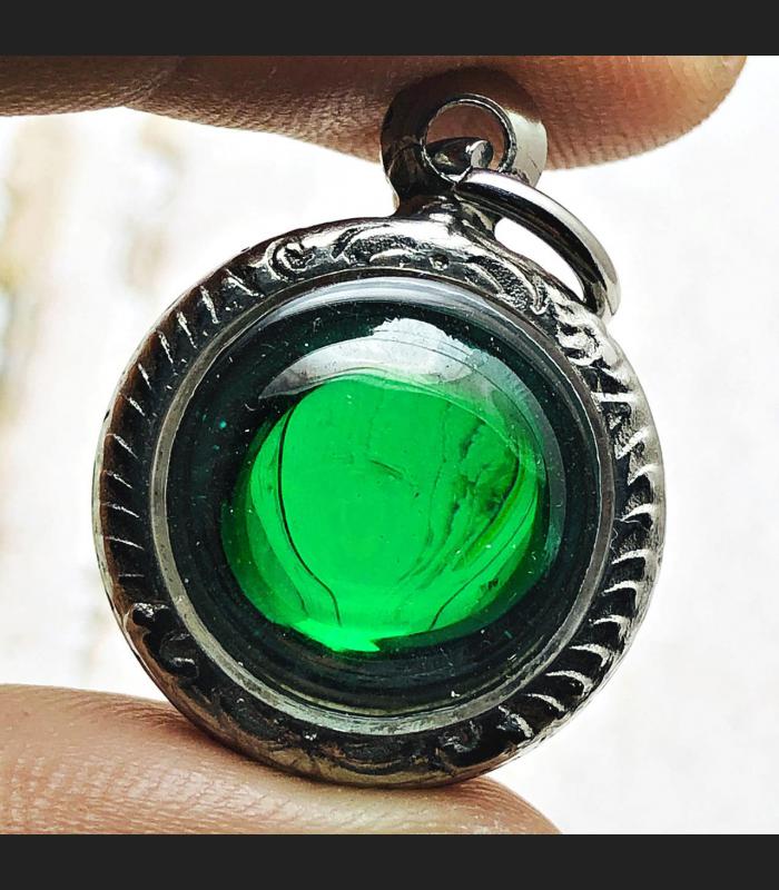 LEKLAI NAGA EYE CRYSTAL GEMS HEALING STONE LUCKY THAI AMULET BUTTON EMERALD GREEN ROUND