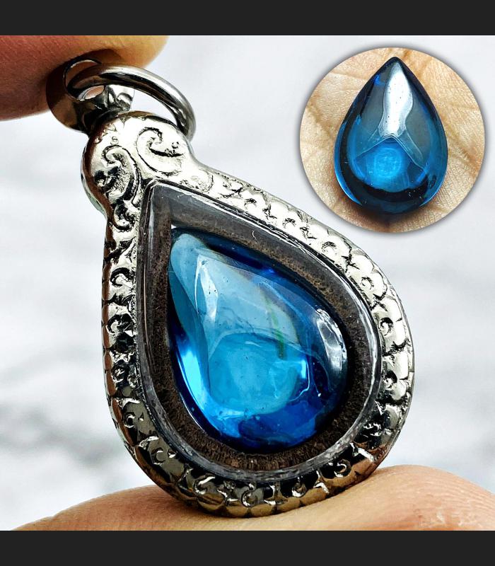 Leklai Naga Eye Crystal Magic Lucky Stone Teardrop Happy Blue Thai Amulet #16575