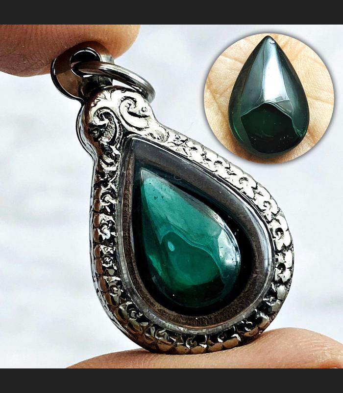 Leklai Naga Eye Crystal Magic Lucky Stone Teardrop Rich Green Thai Amulet #16577