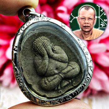 Pidta Close Eye Buddha Ash Life Survive Protect Lp Dum Be2543 Thai Amulet #16825