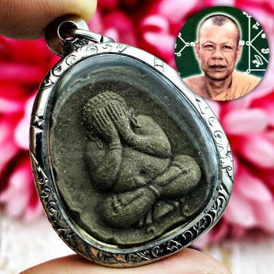 Pidta Close Eye Buddha Ash Life Survive Protect Lp Dum Be2543 Thai Amulet #16825