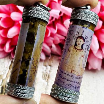 Nangrub Queen Namanpai Oil Lust Charming Love Be2553 Kwanchai Thai Amulet #16982