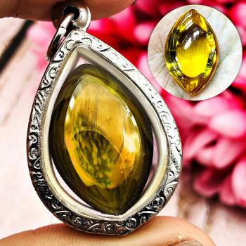 Leklai Nakee Naga Eye Healing Stone Crtstal Gambling Yellow Thai Amulet #17038