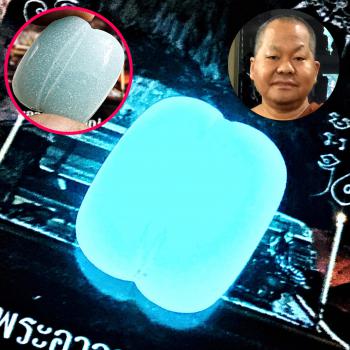 Leklai Moon Light Survive Wealth Thai Amulet Glow In Dark Lp Somporn Blue #17213