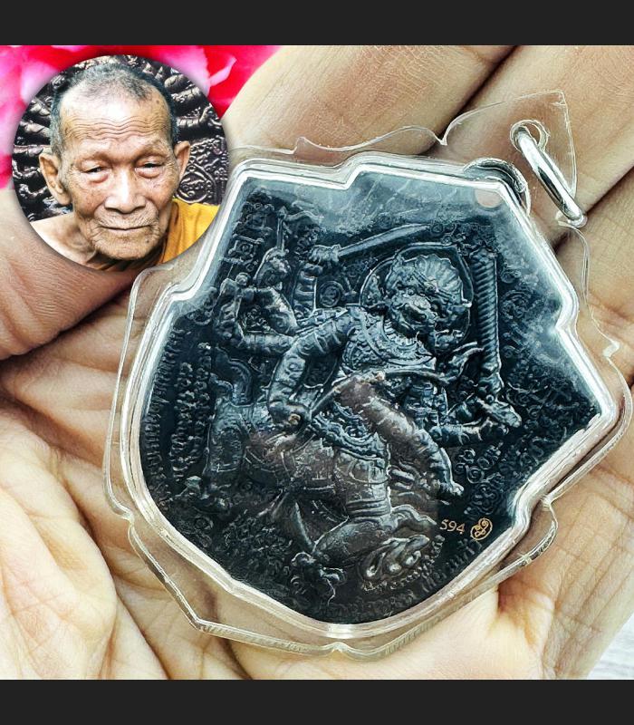 Monkey Hanuman 8Hand Fortune Protection Victory Kalong Be2552 Thai Amulet #17224