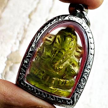 Pikanet Naga Eye Ganesha Elephant Leklai Stone Green KruHod Thai Amulet #17305