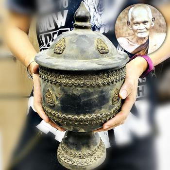Large Old Bronze Water Bowl Jaosua Lotus Shield Pidta Lp Boon Thai Amulet #17363