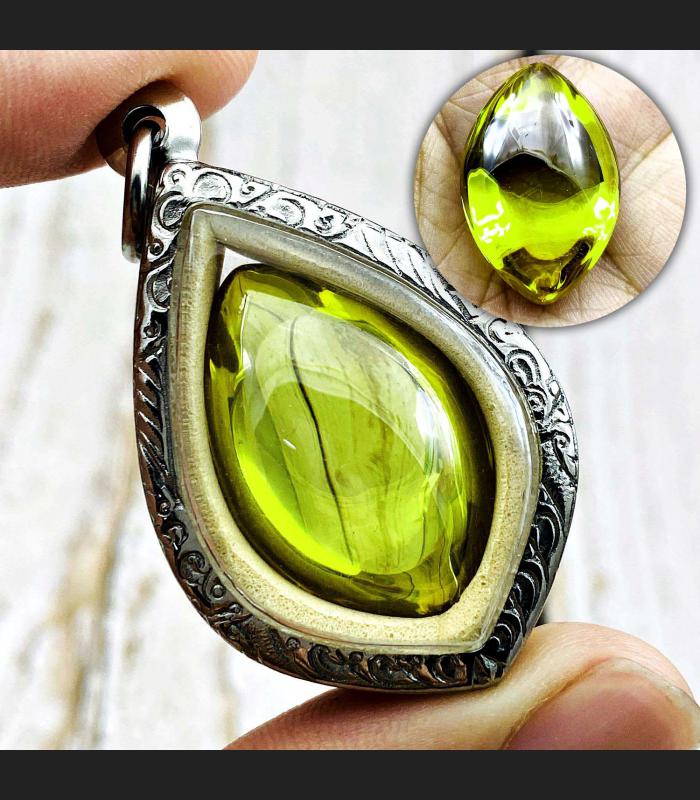 Leklai Nakee Buddha Naga Eye Healing Stone Crtstal Lucky Green Thai Amulet 17458