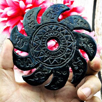 Rowel Chakra Wheel Blade Leklai Protect Somporn Kotpi Rainbow Thai Amulet #17513