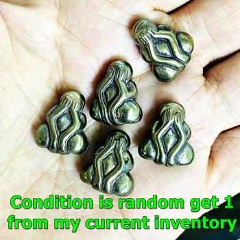 Metal Leklai Mekasit Great Shield Pidta 6Hand Closed Eye Huan Thai Amulet #17553