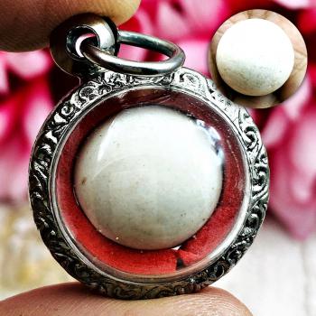 White Pearl Leklai Wealth Arahant Relic Buddha Healing Stone Thai Amulet #17752