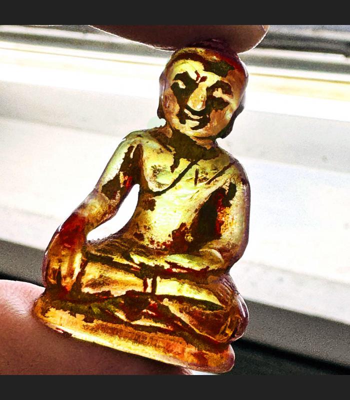 Antique Leklai Quartz Crystal Buddha Stone Kruhod Yellow Lucky Thai Amulet 18011