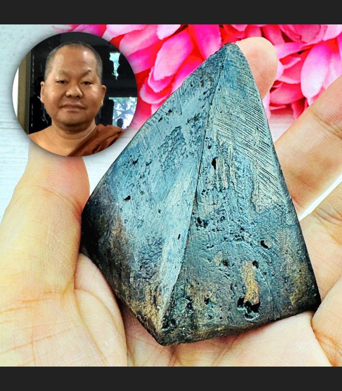 Leklai Kotpi Pyramid Triangle Cave Drop Immortal Protection Thai Amulet #18019