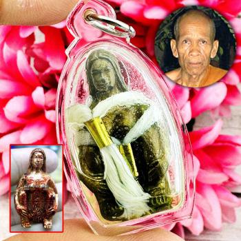 Sexy Lady Attraction Love Lust Charming Oil Eper Lp Goy Be2551 Thai Amulet 18021