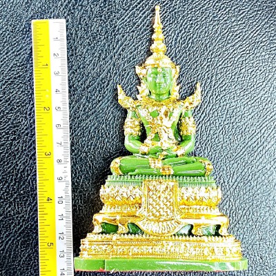 Summer Armor Green Jade Emerald Buddha Statue Meditation Magic Thai Amulet 18028