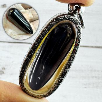 Leklai Naga Eye Healing Stone Fang Crystal Protection Black Thai Amulet #18130