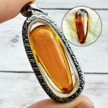 Leklai Kaew Naga Eye Healing Stone Fulfill Orange Crystal Fang Thai Amulet 18133