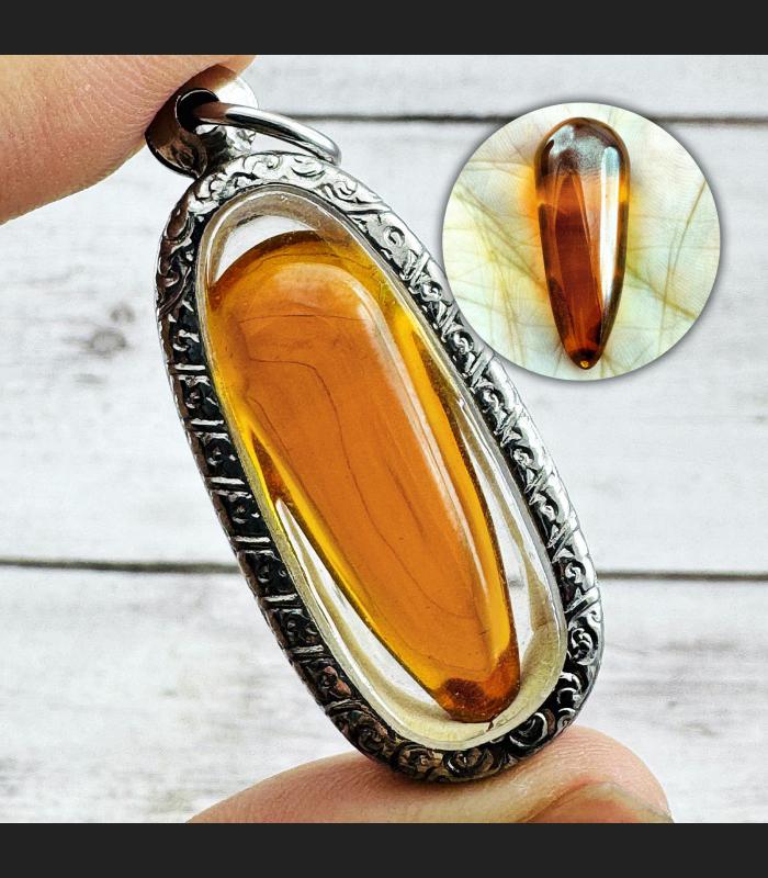 Leklai Kaew Naga Eye Healing Stone Fulfill Orange Crystal Fang Thai Amulet 18133