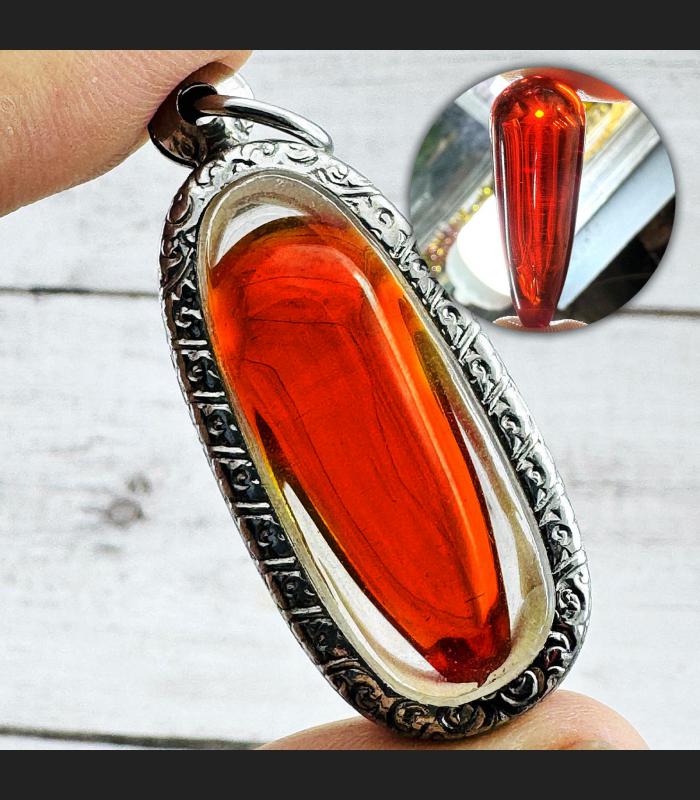 Leklai Naga Eye Crystal Healing Command Control Mind Fang Red Thai Amulet #18135